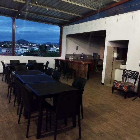 Casa D'Lucas Lägenhet Puerto Baquerizo Moreno Exteriör bild