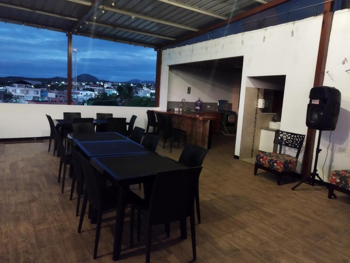 Casa D'Lucas Lägenhet Puerto Baquerizo Moreno Exteriör bild